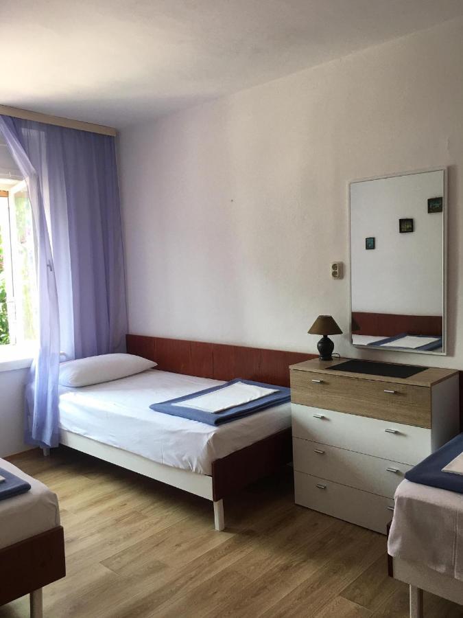 Sobe Gorana Hotell Živogošće Exteriör bild