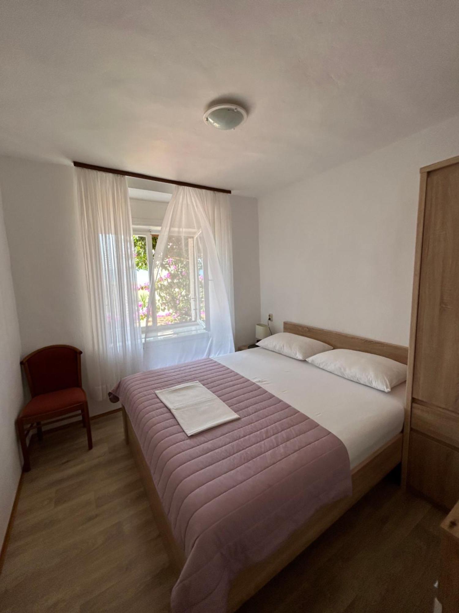 Sobe Gorana Hotell Živogošće Exteriör bild