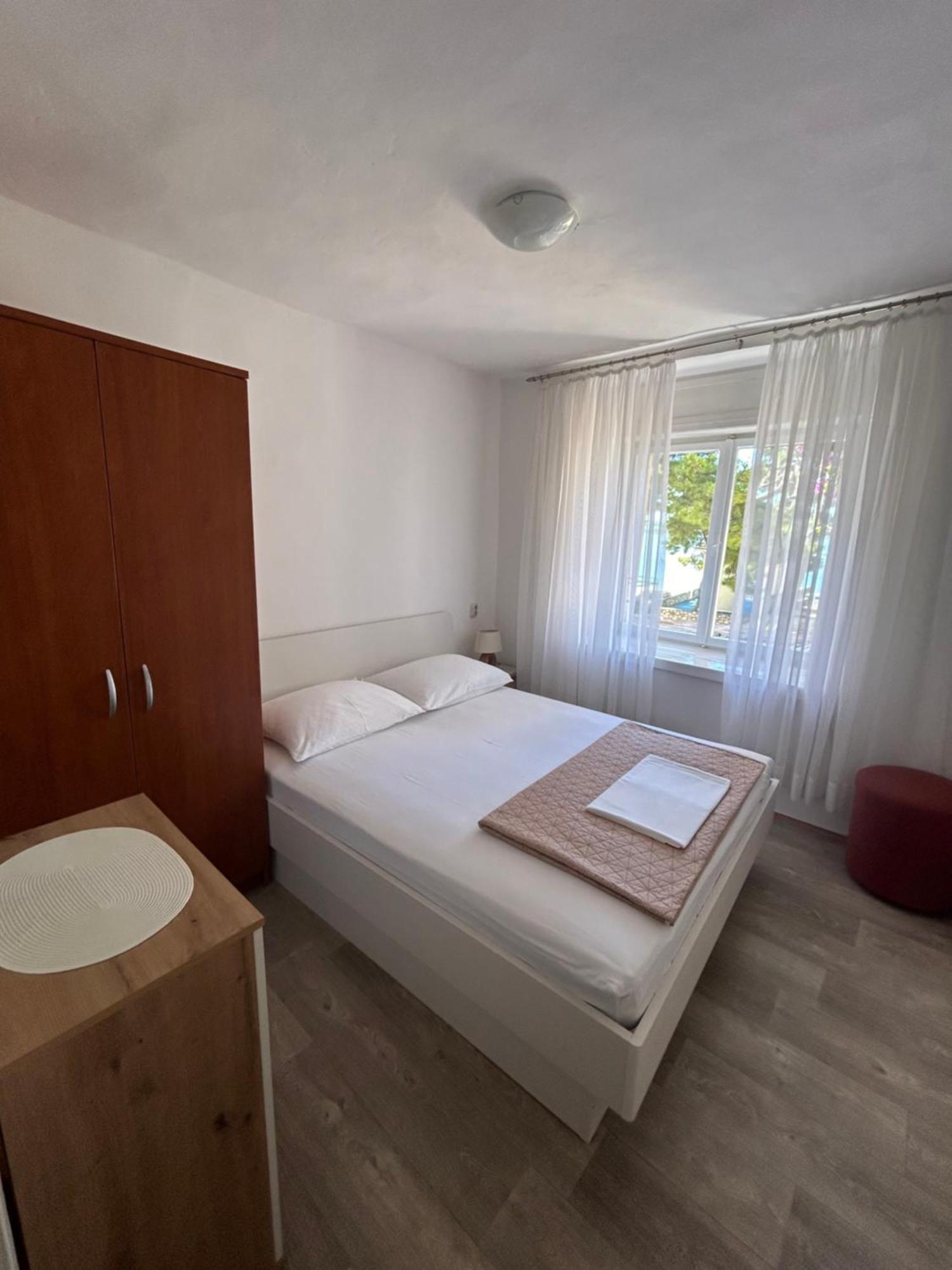 Sobe Gorana Hotell Živogošće Exteriör bild